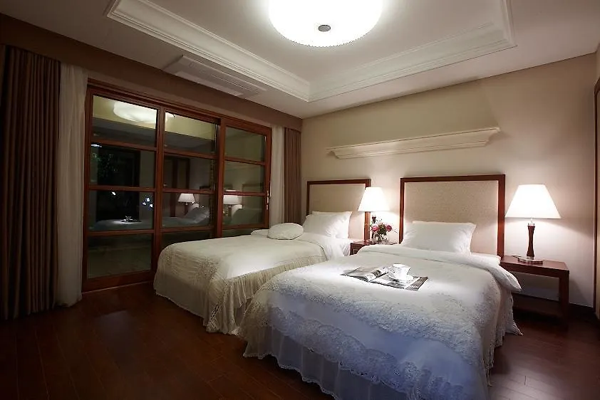ג'גו Ardenhill Resort